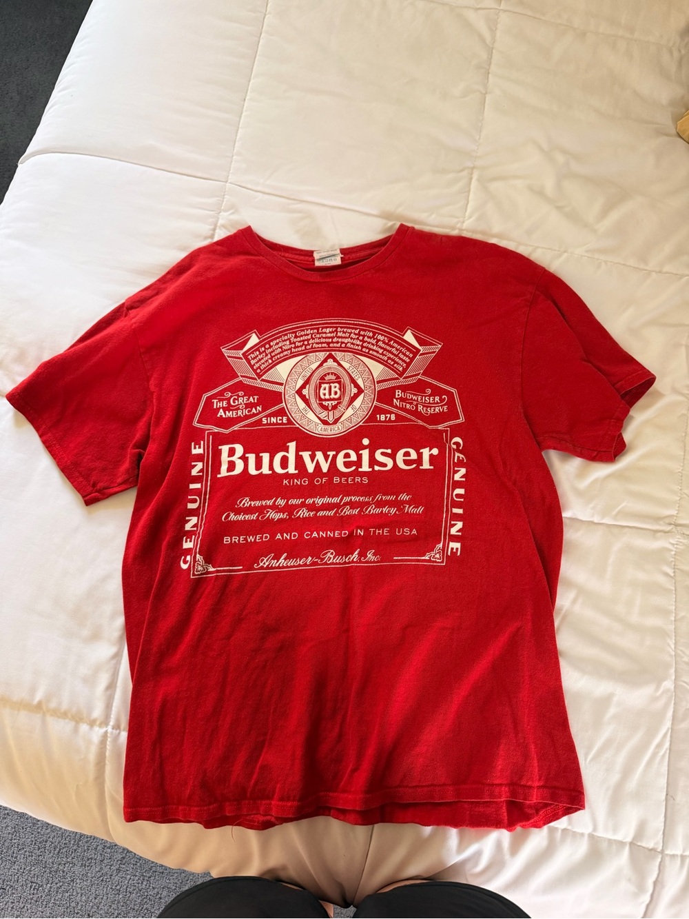 Delta Red Short-Sleeve Logo Graphic Tee
